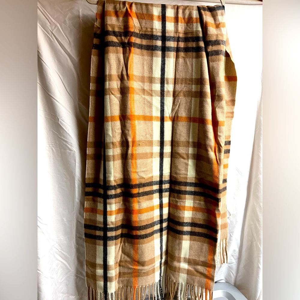Soft shawl, never used